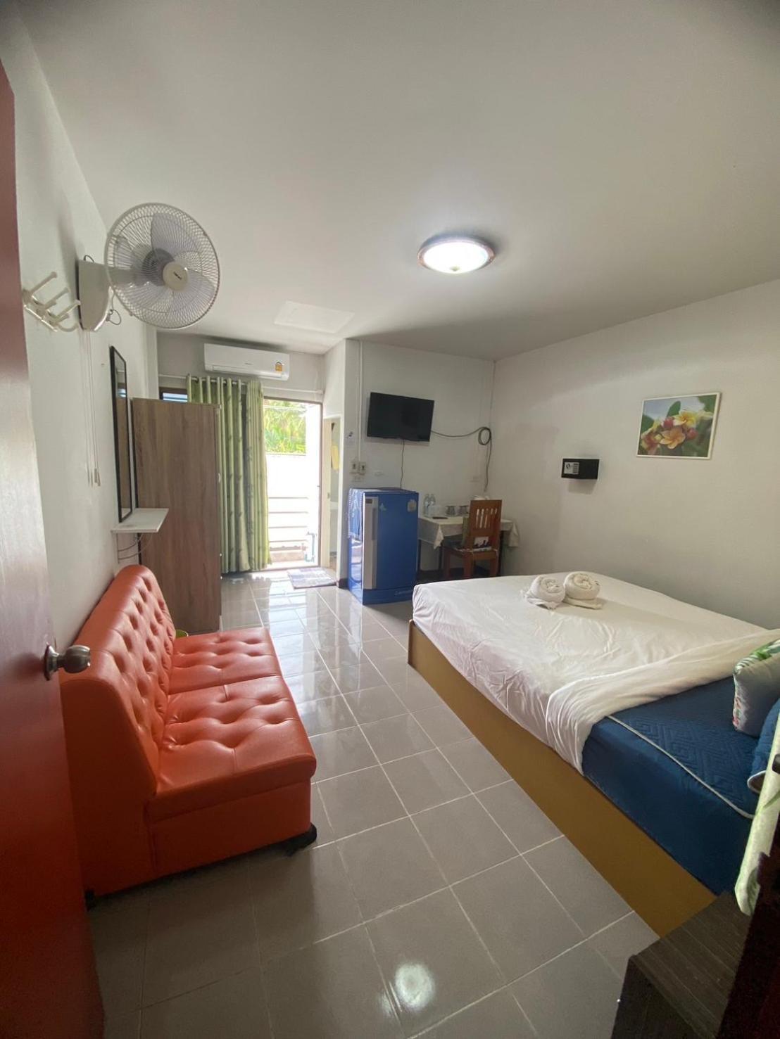 Jenny Hostel Huahin Exteriör bild