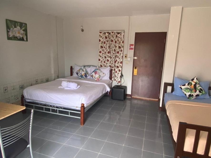 Jenny Hostel Huahin Exteriör bild