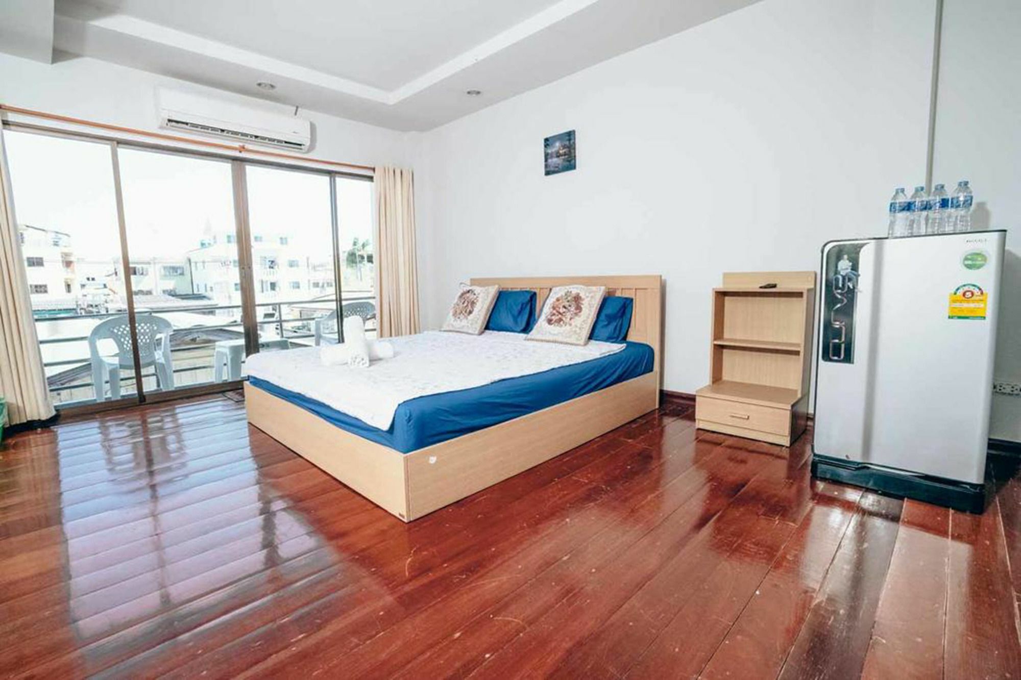 Jenny Hostel Huahin Exteriör bild