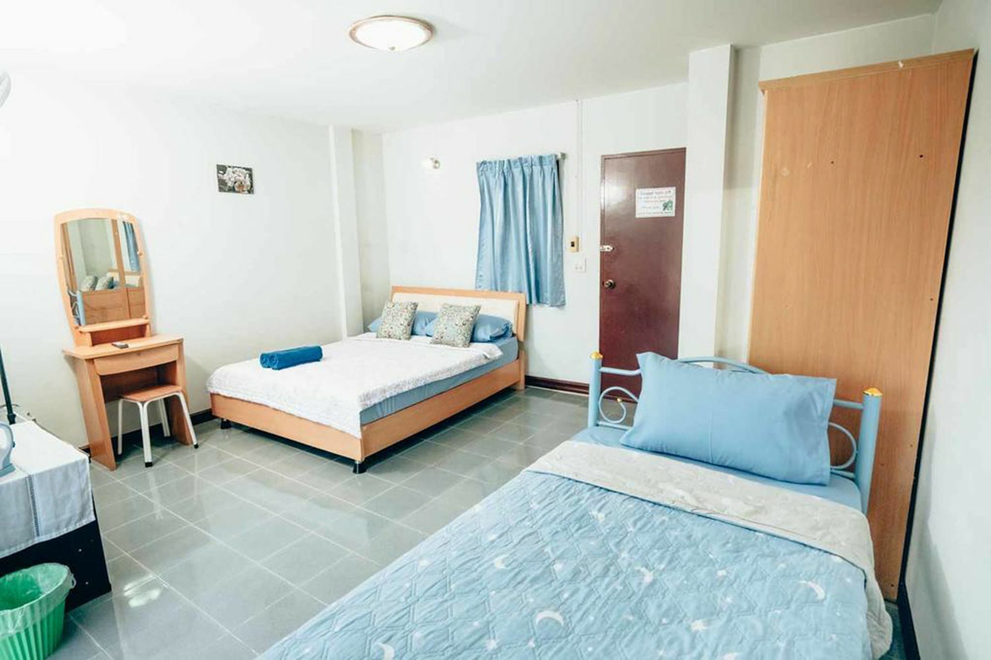 Jenny Hostel Huahin Exteriör bild