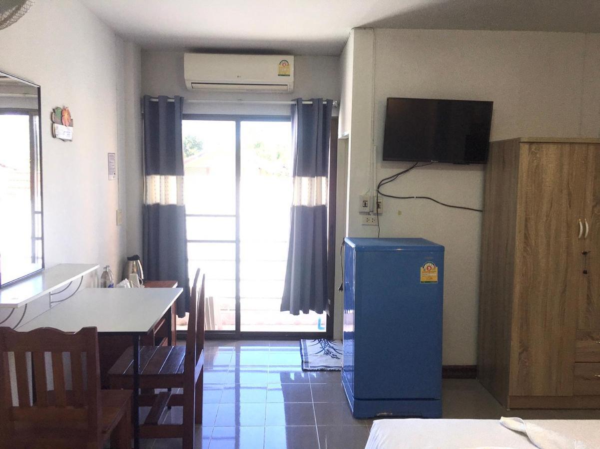 Jenny Hostel Huahin Exteriör bild